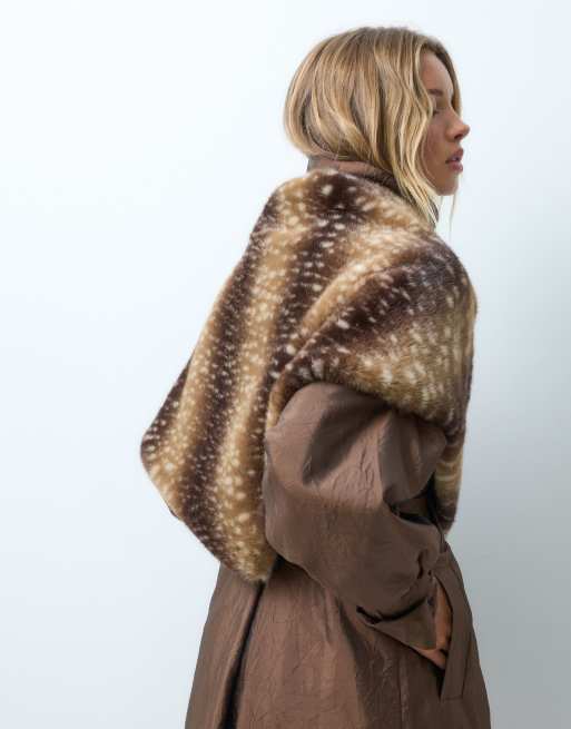 ASOS DESIGN mix faux fur triangle scarf in deer print, 3 of 4