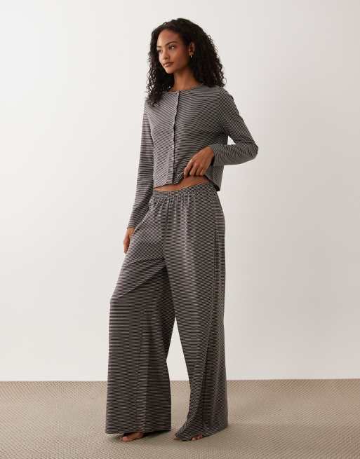 ASOS DESIGN mix & match button down pyjama cardigan in brown stripe, 3 of 4