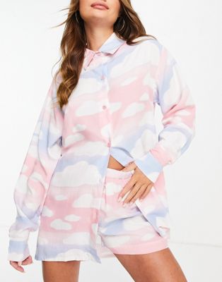 ASOS DESIGN - Mix & Match - Chemise de pyjama en modal à motif nuages - Rose, bleu et blanc | ASOS