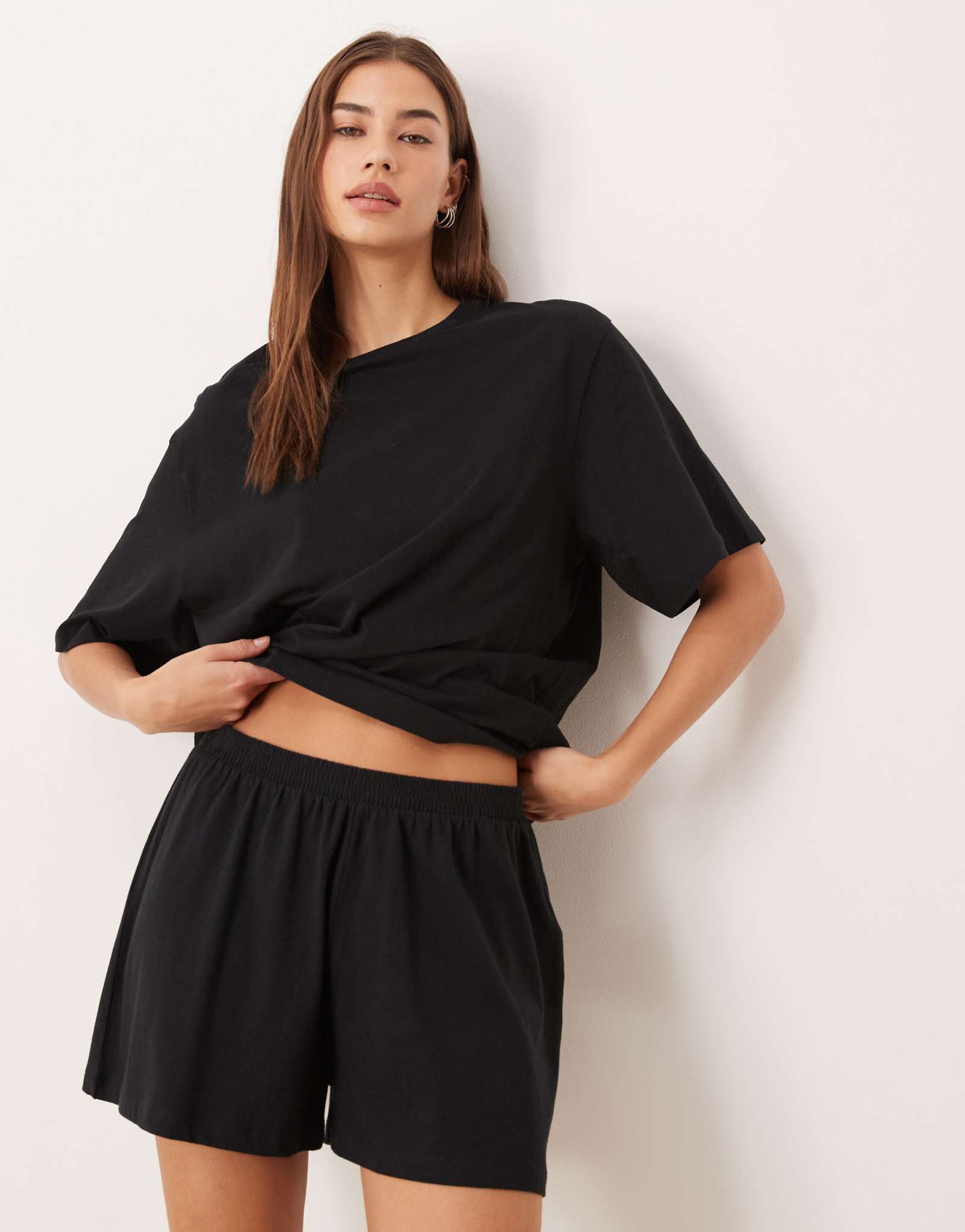 КОРОТКАЯ хлопковая пижама ASOS DESIGN mix &match черного цвета