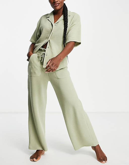 Women mix & match crinkle jersey pyjama trouser in sage 