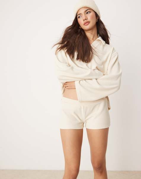 ASOS DESIGN – Mix & Match – Flauschige Lounge-Shorts in Creme - view 1