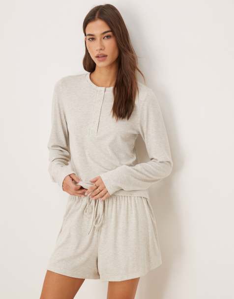ASOS DESIGN – Mix & Match – Geripptes Pyjama-Henleyoberteil in Hellbeige - view 1