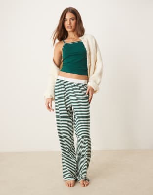 ASOS DESIGN - Mix & Match - Gestreifte Pyjama-Hose in Grün mit freiliegendem Bund und Picot-Besatz