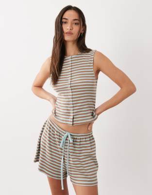 Mix & Match - Gestreifte Pyjama-Shorts in Minzgrün und Kamelbraun Braun XS