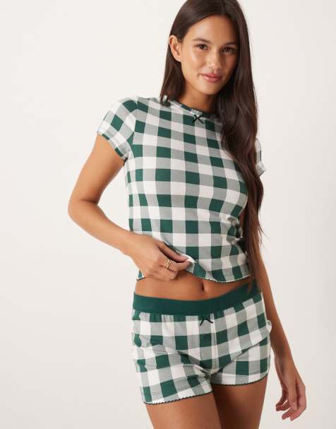 ASOS DESIGN – Mix & Match – Knapp geschnittenes Pyjama-T-Shirt in Grün mit kariertem Print - view 1