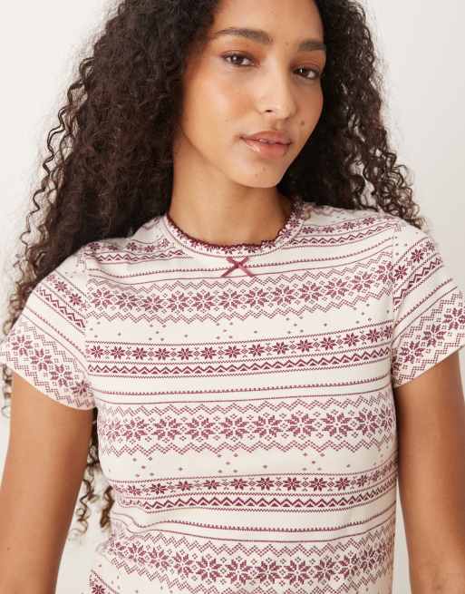 ASOS DESIGN – Mix & Match – Knapp geschnittenes Pyjama-T-Shirt mit rotem Norwegermuster, 4 von 4