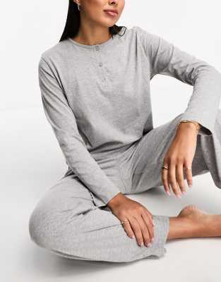 ASOS DESIGN - Mix & Match - Langärmliges Pyjama-Oberteil aus Baumwolle in meliertem Grau mit Henley-Ausschnitt