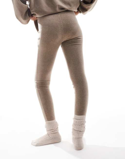 ASOS DESIGN Mix & Match lounge fleece leggings in brown, 3 of 5