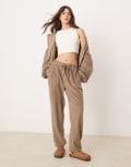 [ASOS DESIGN] ASOS DESIGN Mix & Match lounge fleece trackies in brown XS Brown