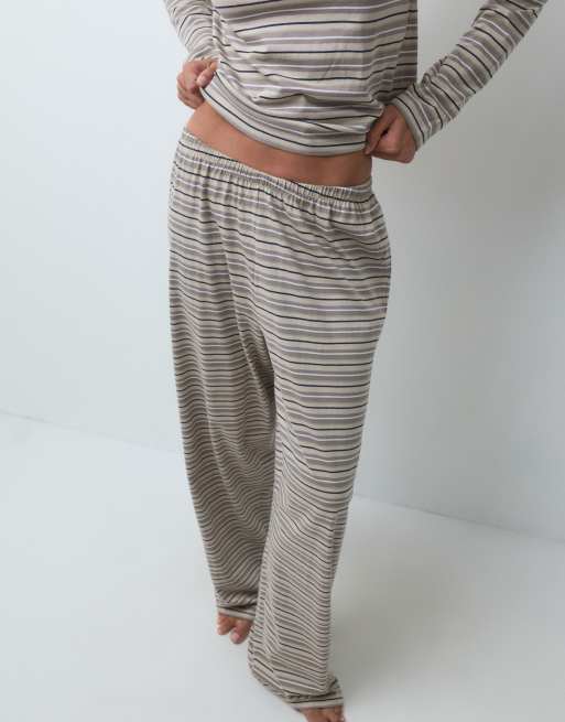 ASOS DESIGN Mix & Match Pyjama-Hose mit Streifen in Naturtönen, 2 von 5