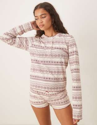 ASOS DESIGN - Mix & Match - Pyjama-T-Shirt mit rotem Norwegermuster und Henley-Ausschnitt