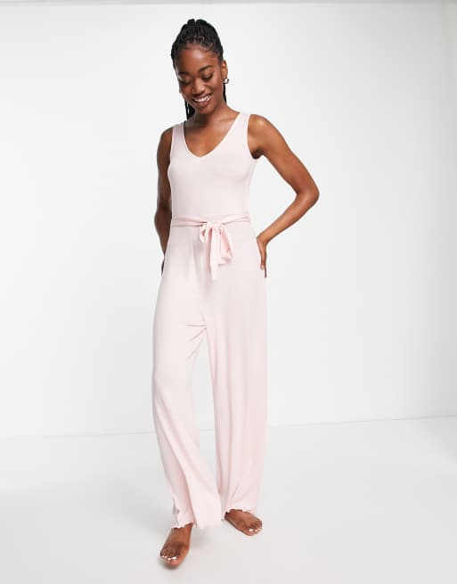 ASOS DESIGN – Mix & Match – Superweicher Lounge-Jumpsuit in Rosa mit Bindegürtel und Kräuselsaum, 3 von 4