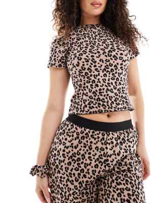 Asos Design Mix & Match Tee And Scrunchie In Leopard Print-Multi