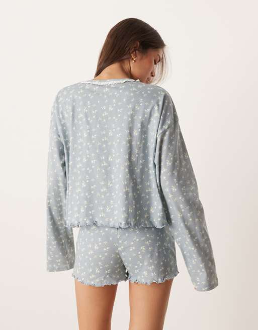 ASOS DESIGN - Mix & Match - Top del pigiama squadrato a maniche lunghe blu con stampa a fiorellini, 2 di 4