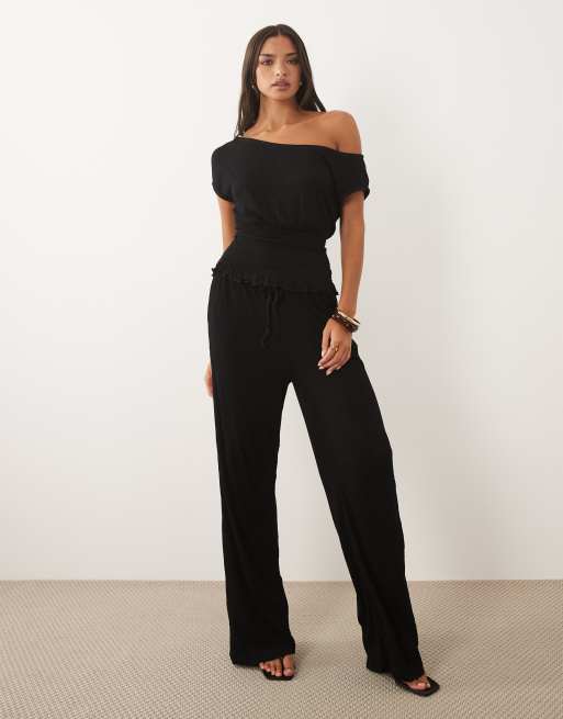 ASOS DESIGN - Mix & Match - Top nero stropicciato con spalle scoperte e arricciatura, 2 di 4