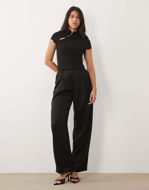 ASOS DESIGN mix & match tætsiddende top med korte ærmer og kinakrave i sort nålestribe, 2 af 4
