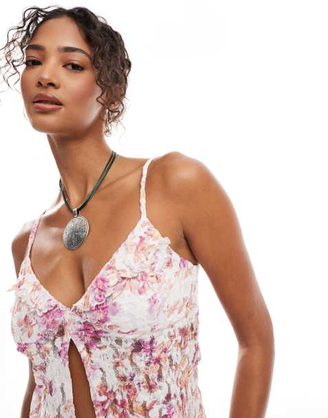 ASOS DESIGN - Mix og match - Cami-top med flæser, slids foran og blomstermønster i blondestof - view 1
