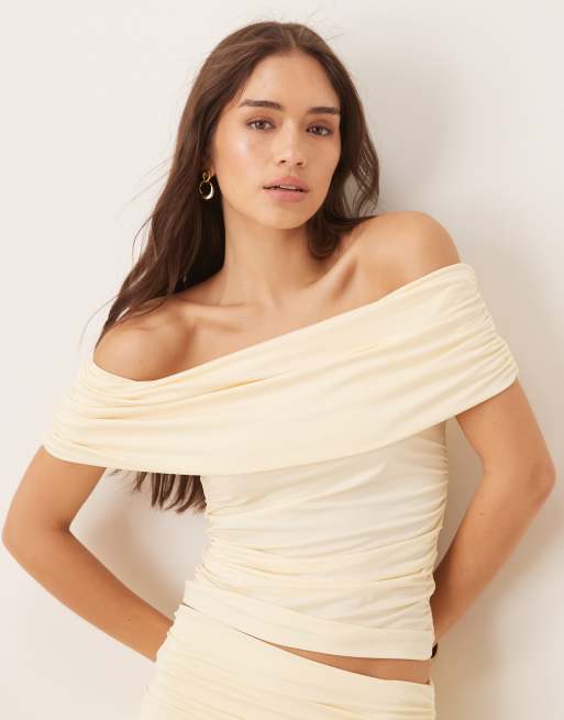 ASOS DESIGN - Mix og match - Kærnemælksgul oneshoulder-bandeau-bikinitop med rynker