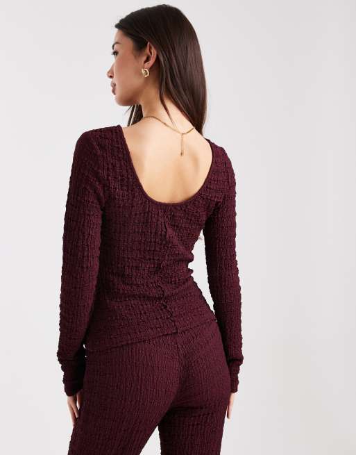 ASOS DESIGN - Mix og match - Langærmet bordeauxrød top med tekstur og sømdetaljer samt dyb rund ryg , 4 af 4