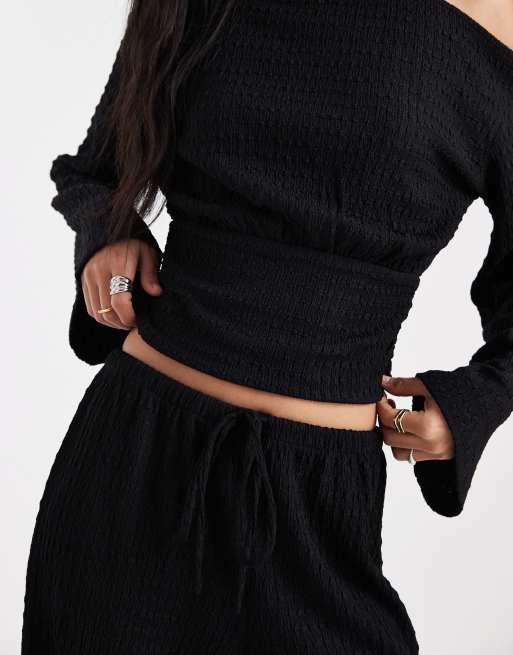 ASOS DESIGN - Mix og match - Sorte bukser med bindedetalje og brede ben samt tekstur , 3 af 5