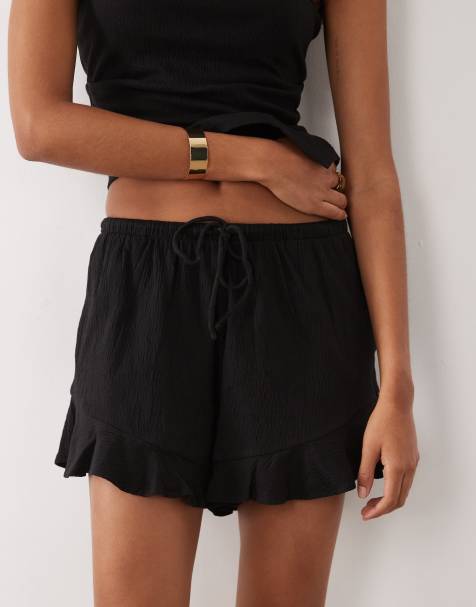 ASOS DESIGN - Mix og match - Sorte shorts med flæsekanter i krølstofsbomuld - view 1