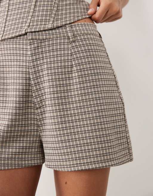 ASOS DESIGN – Mixa och matcha – Brunrutiga minishorts med borstad finish, 2 av 5