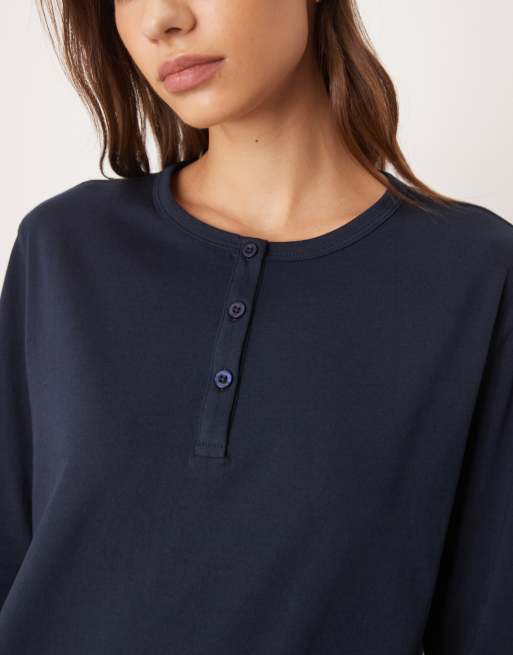 ASOS DESIGN – Mixa och matcha – Marinblå pyjamastopp i bomull och henleystil med långa ärmar, 2 av 4