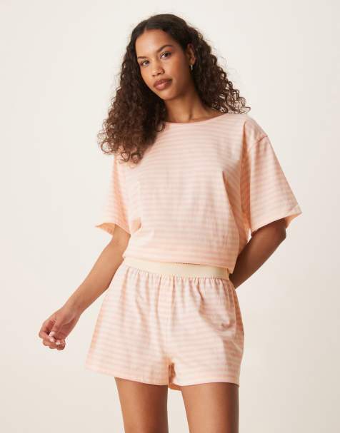 ASOS DESIGN – Mixa och matcha – Rosarandiga, vippiga pyjamasshorts - view 1