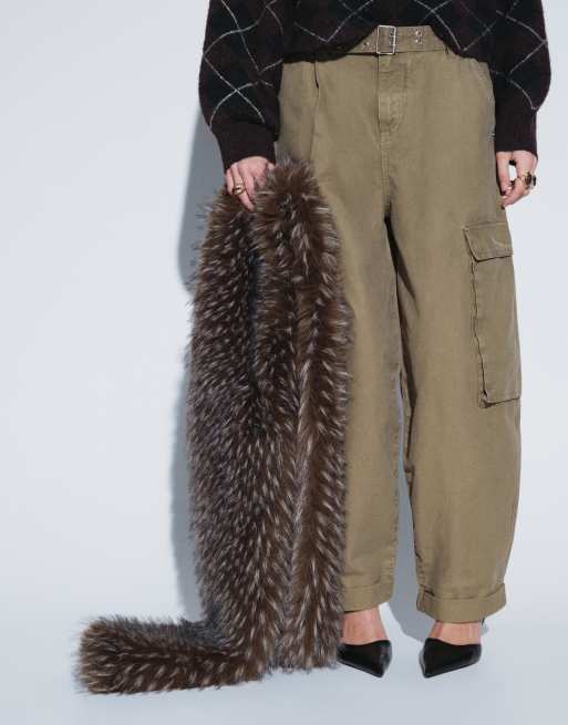 ASOS DESIGN mixed faux fur scarf in neutral with white tips, 4 of 5