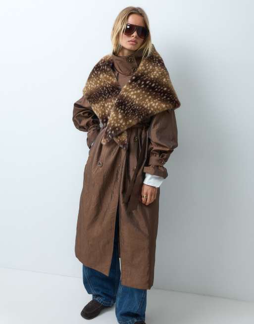 ASOS DESIGN mixed faux fur triangle in deer print, 4 of 4