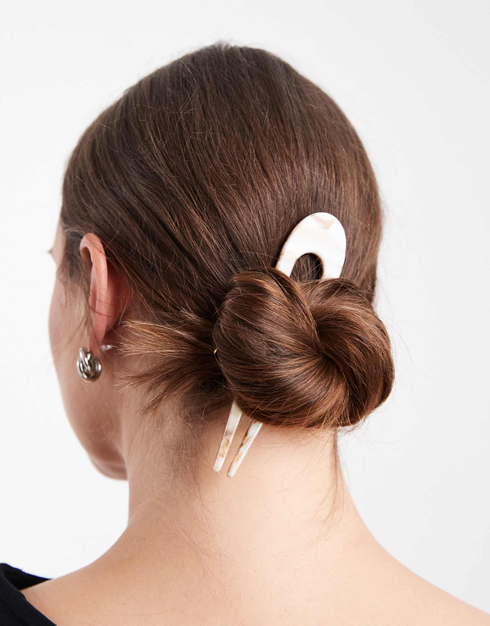 Французская булавка ASOS DESIGN из смешанной смолы с несколькими