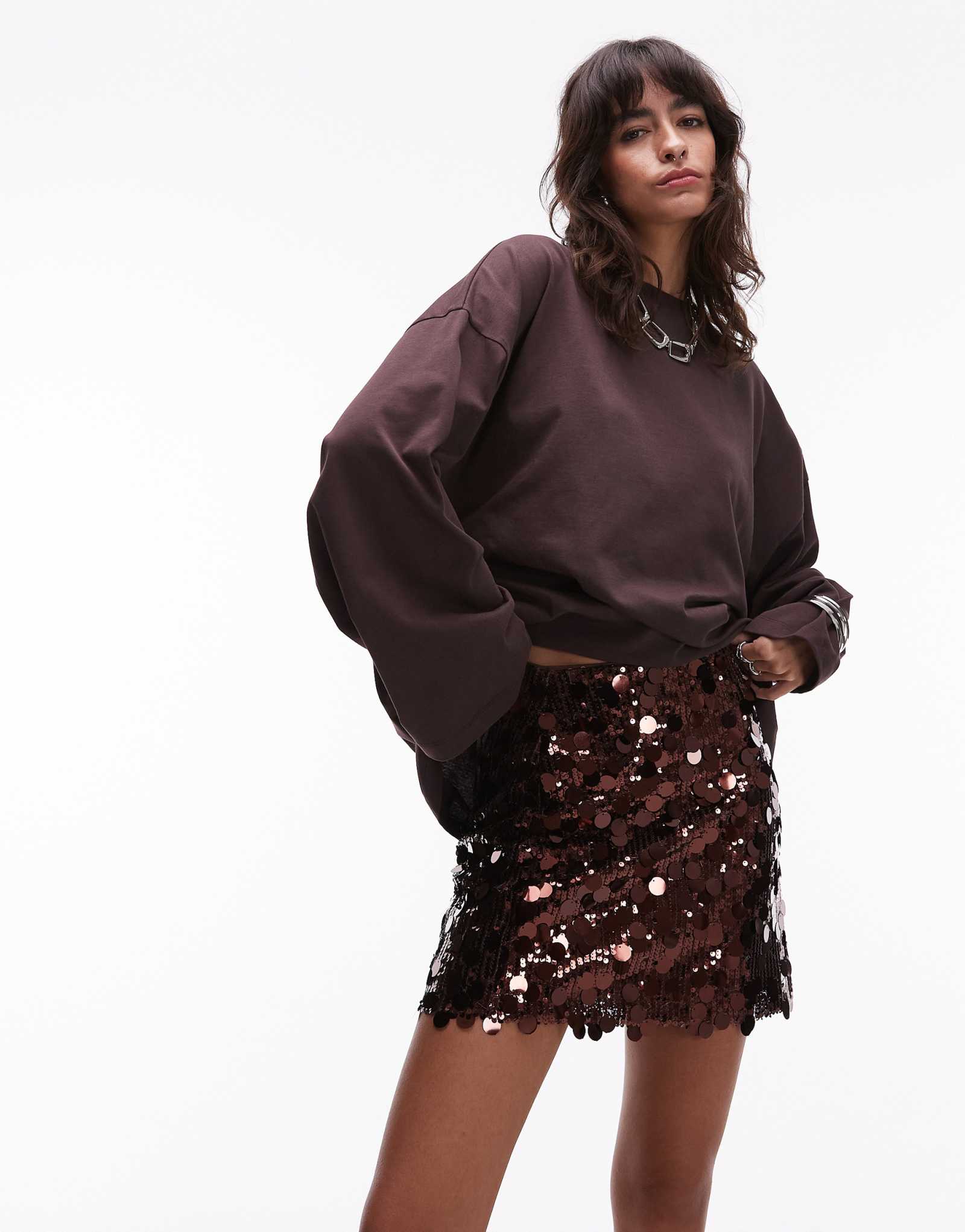 Мини-юбка ASOS DESIGN со смешанными пайетками коричневого цвета