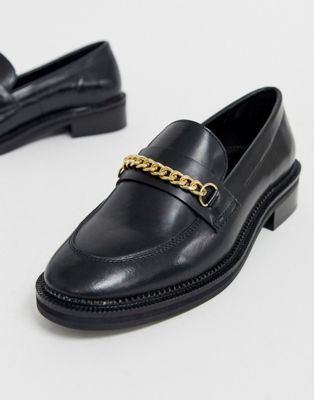 ASOS DESIGN – Mixture – Schwarze Loafer aus Leder mit Kettendetail