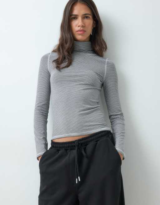 ASOS DESIGN mjuk topp med polokrage och långa ärmar i grått randigt, 4 av 5