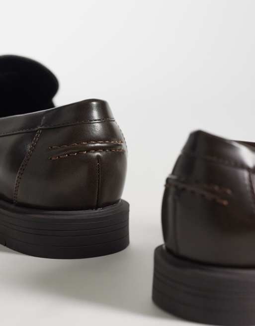 ASOS DESIGN - mocasines con flecos y detalle de moneda en marrón, 4 de 4