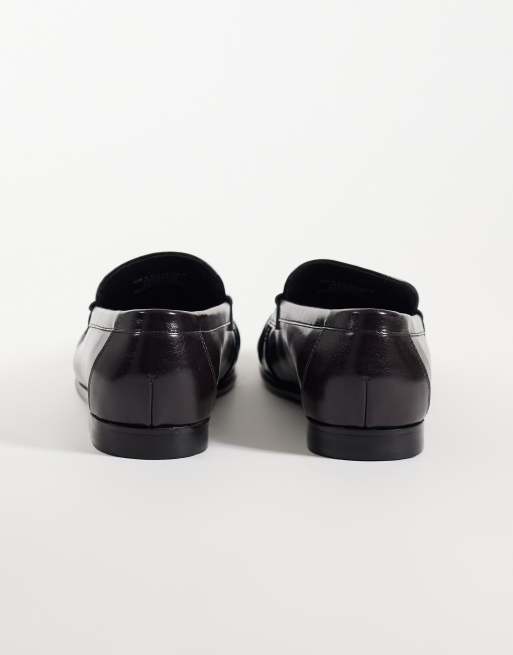 ASOS DESIGN mocasines penny estrechos con fruncido en charol burdeos, 5 de 5