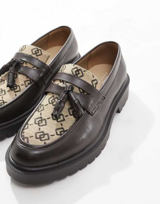 ASOS DESIGN - Mocassini beige con monogramma, 2 di 4