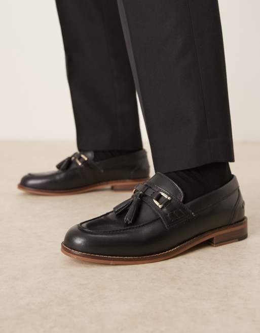 ASOS DESIGN - Mocassini neri in pelle con nappe e dettagli in metallo dorato