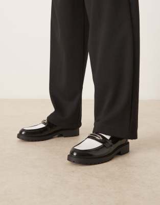 ASOS DESIGN - Mocassins à semelle crantée et mors doré - Noir/blanc-Brown