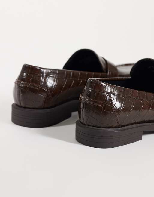ASOS DESIGN mocassins avec détails métalliques en marron effet croco, 4 de 5