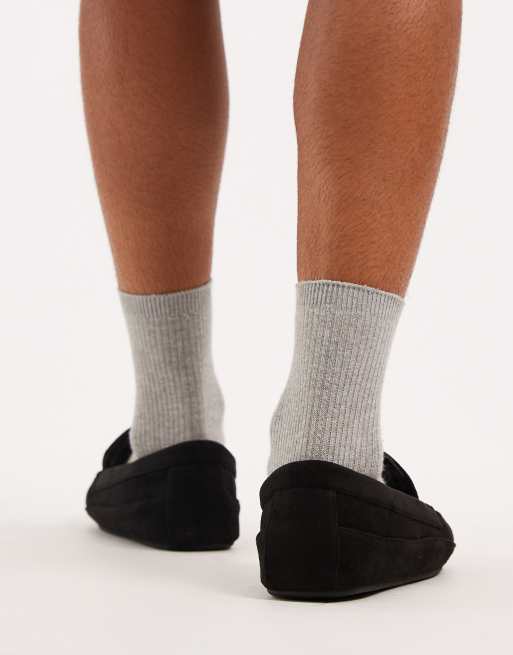 ASOS DESIGN moccasin slippers in black with faux fur lining, 4 of 4