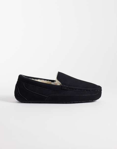 ASOS DESIGN moccasin slippers in black with fur lining - view 1