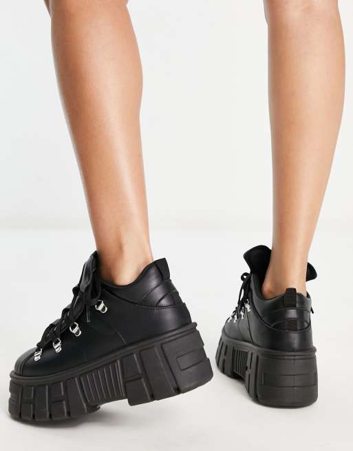 ASOS DESIGN – Mocha – Svarta platta vandringsskor i grov modell, 2 av 4