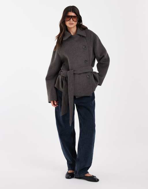 ASOS DESIGN – Mockabrun, kort trenchcoat i ylle med lågt skärp, 2 av 4