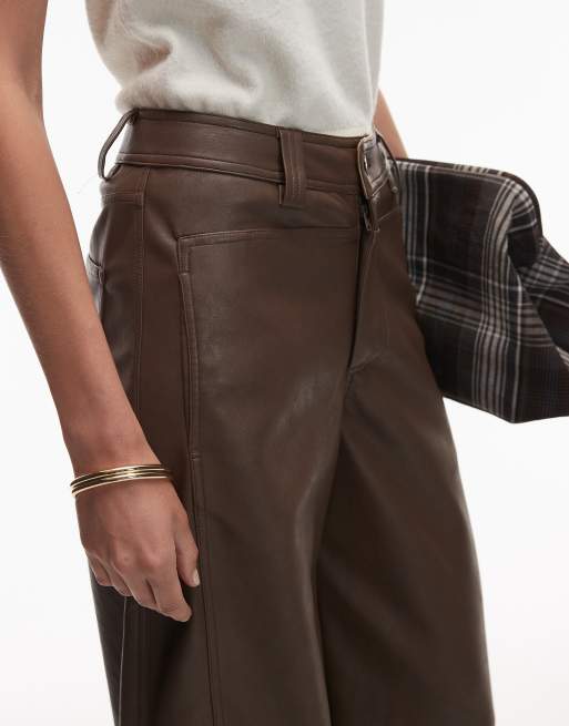 ASOS DESIGN – Mockabruna byxor i läderimitation med barrelben och dekorativ söm, 5 av 5