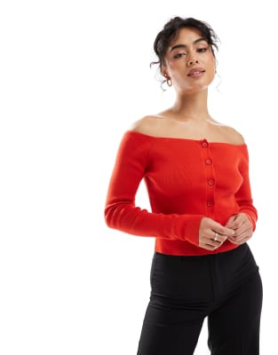 ASOS DESIGN - Modellierendes Bardot-Oberteil in Rot mit Knopfleiste