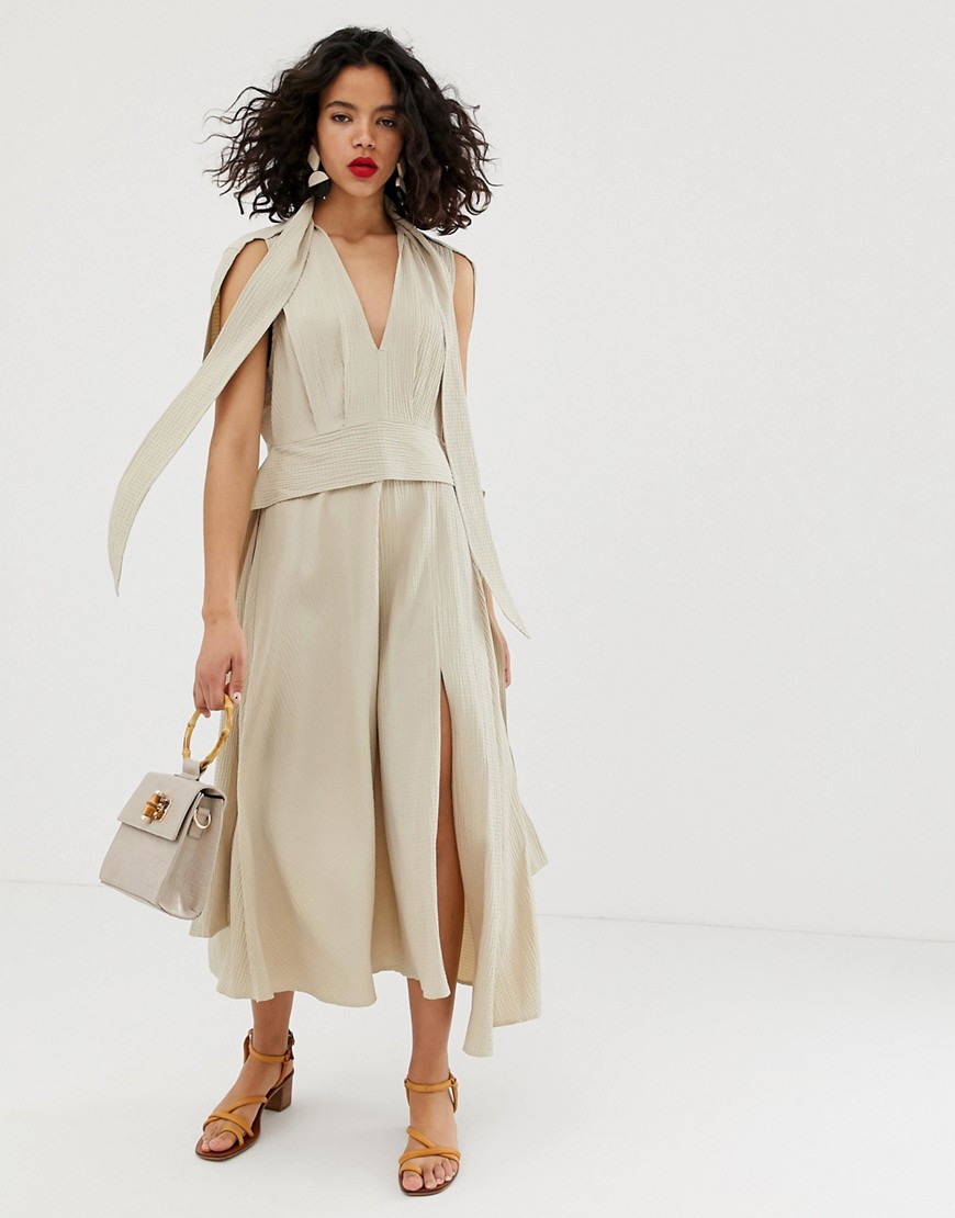 ASOS DESIGN - Moderne diepuitgesneden maxi-jurk met kapmouwtjes en textuur-Beige