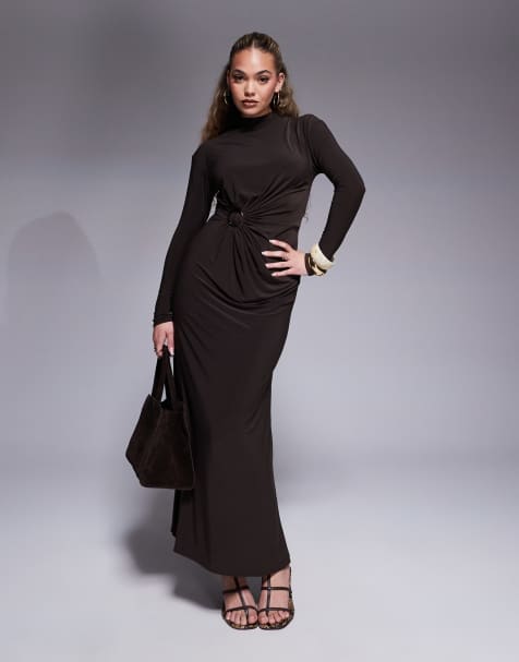 ASOS DESIGN – Modest – Draperad maxiklänning med hög krage, långa ärmar och guldfärgad metalldetalj - view 1