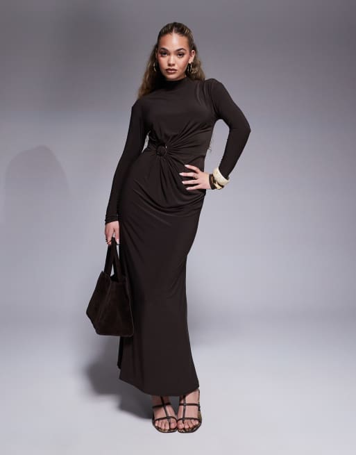 ASOS DESIGN - Modest - Vestito lungo accollato e a maniche lunghe drappeggiato con finitura in metallo color oro